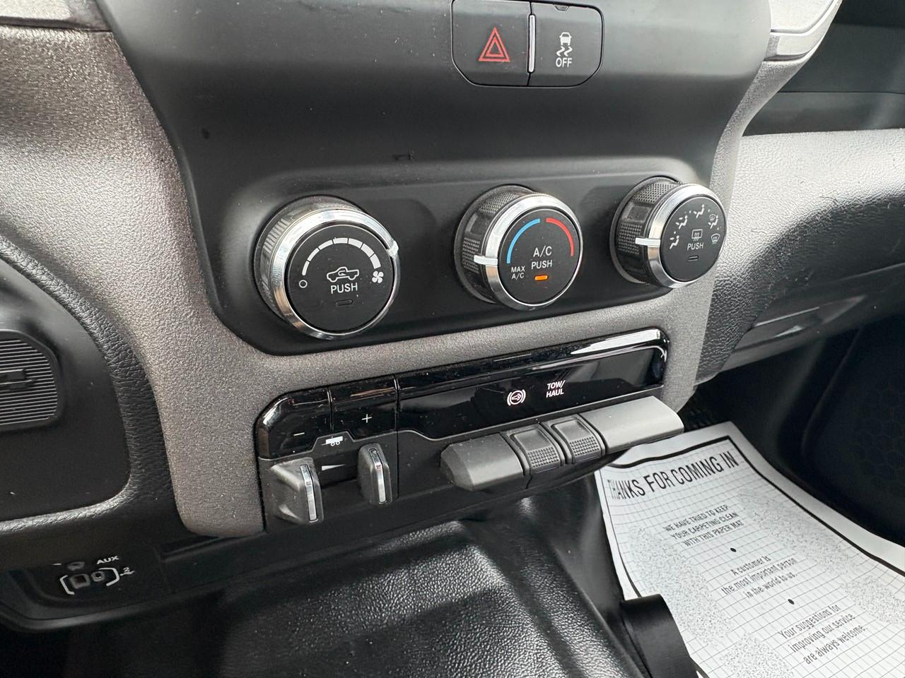 RAM 3500 Tradesman Crew Cab 4WD DRW 2024