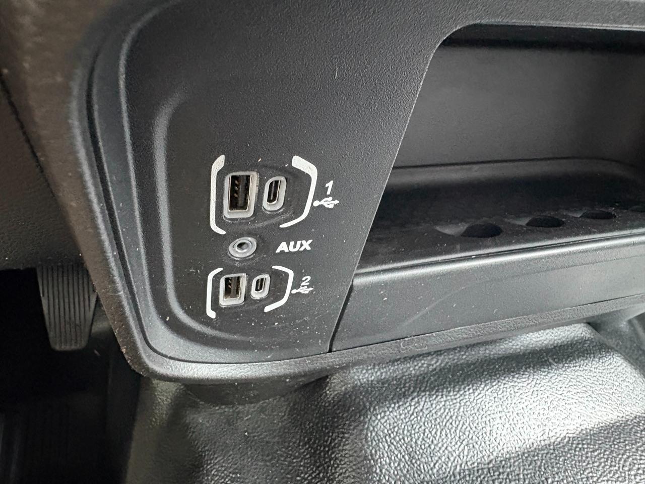 RAM 3500 Tradesman Crew Cab 4WD DRW 2024