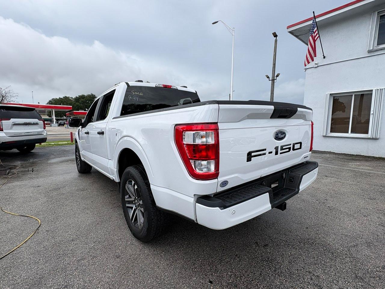Ford F-150 Lariat SuperCrew 5.5-ft. Bed 2WD 2023