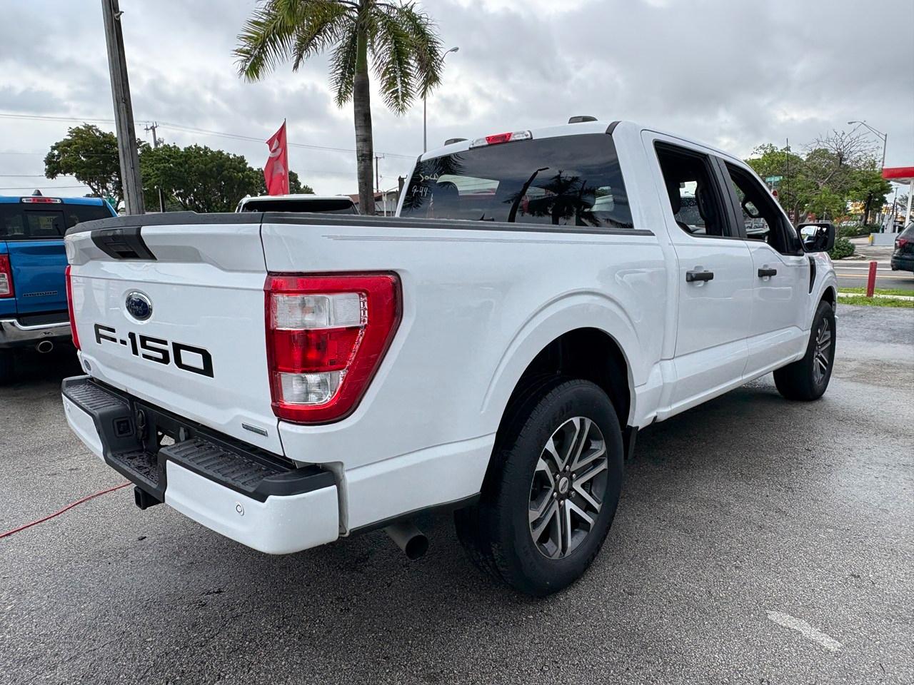 Ford F-150 Lariat SuperCrew 5.5-ft. Bed 2WD 2023