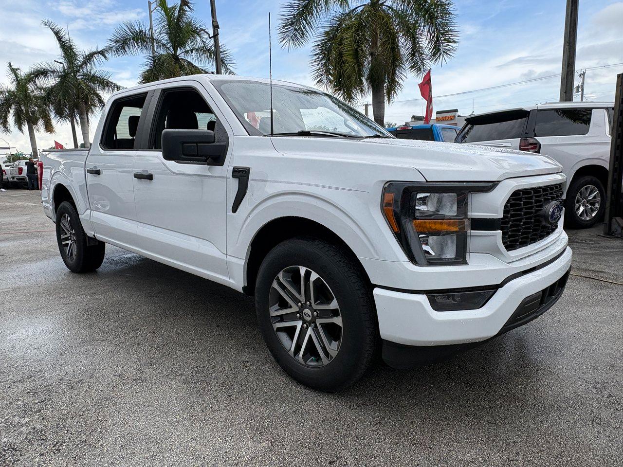 Ford F-150 Lariat SuperCrew 5.5-ft. Bed 2WD 2023
