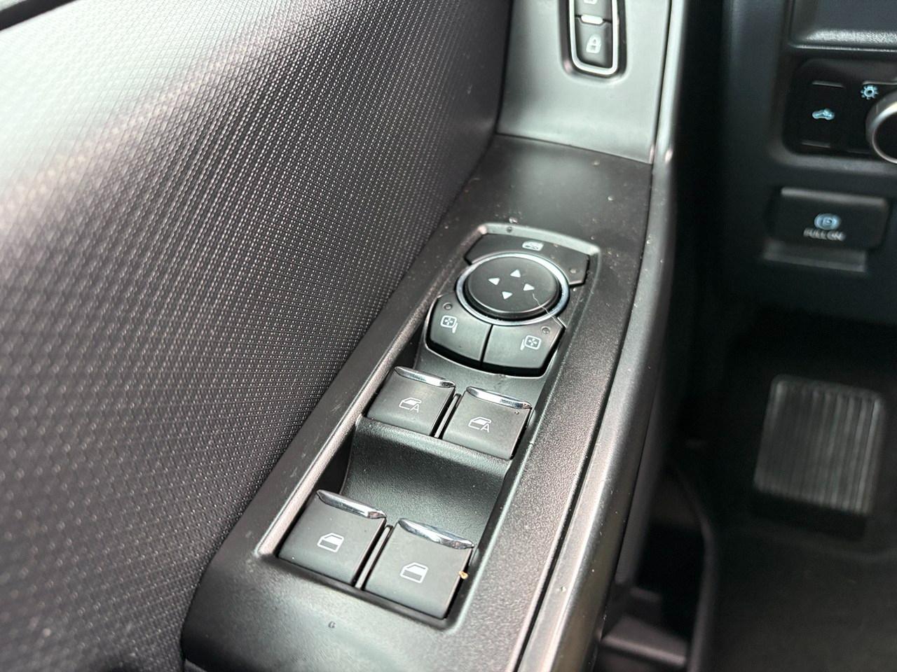 Ford F-150 Lariat SuperCrew 5.5-ft. Bed 2WD 2023