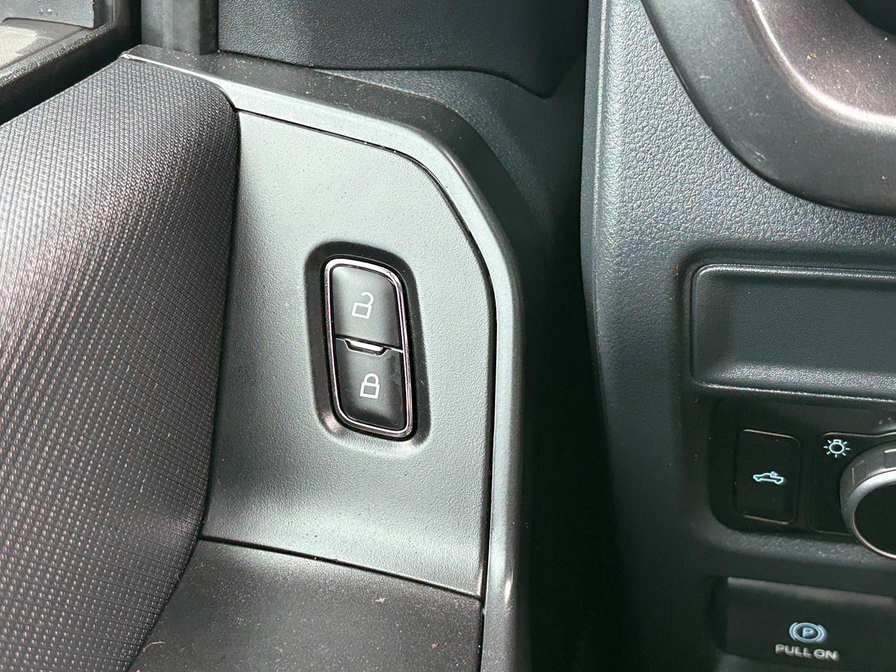 Ford F-150 Lariat SuperCrew 5.5-ft. Bed 2WD 2023