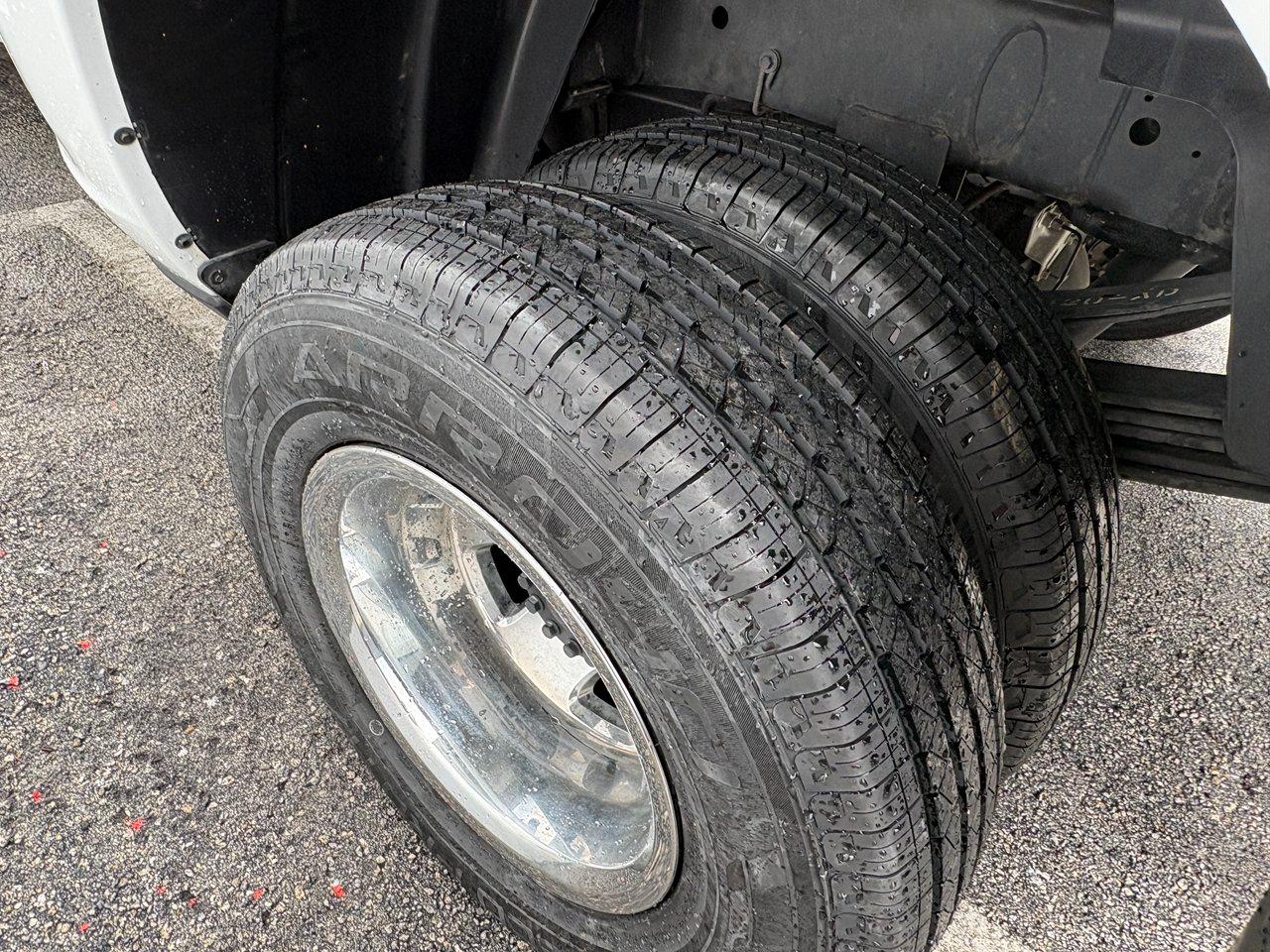 RAM 3500 Tradesman Crew Cab 4WD DRW 2024