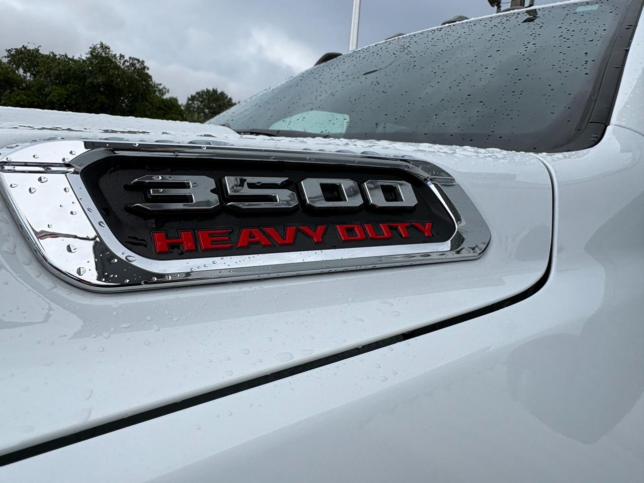 RAM 3500 Tradesman Crew Cab 4WD DRW 2024