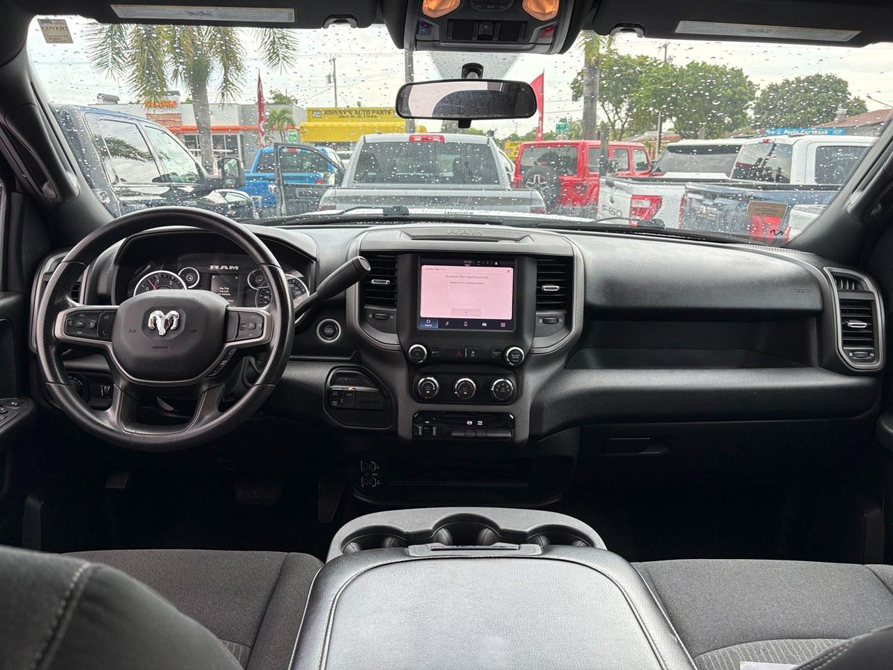 RAM 3500 Tradesman Crew Cab 4WD DRW 2024