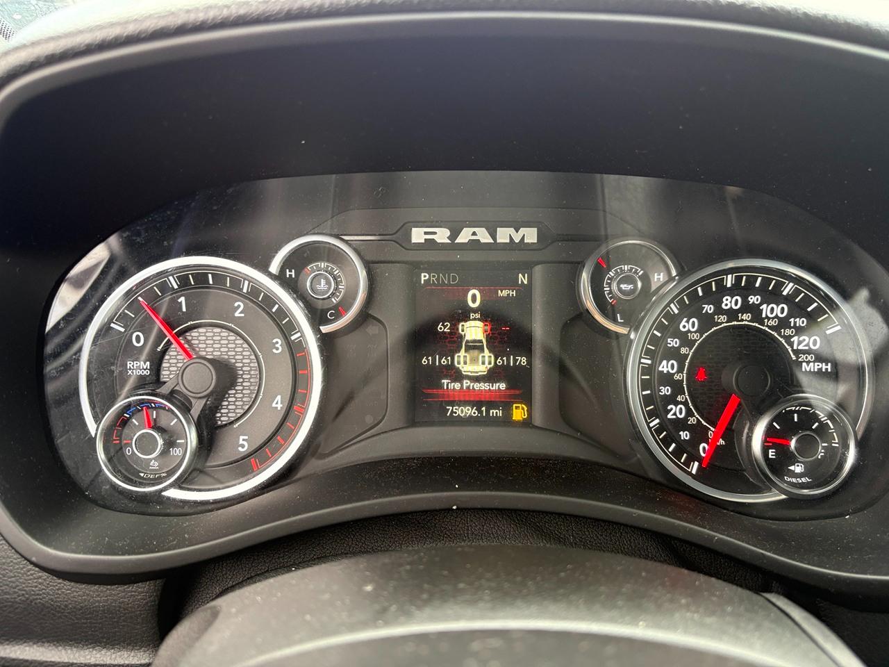 RAM 3500 Tradesman Crew Cab 4WD DRW 2024