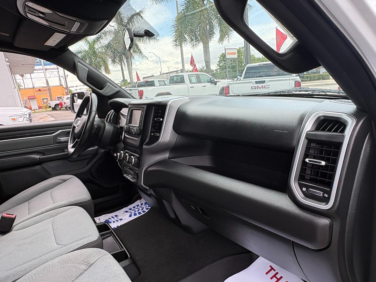 RAM 1500 Big Horn Quad Cab 2WD 2022