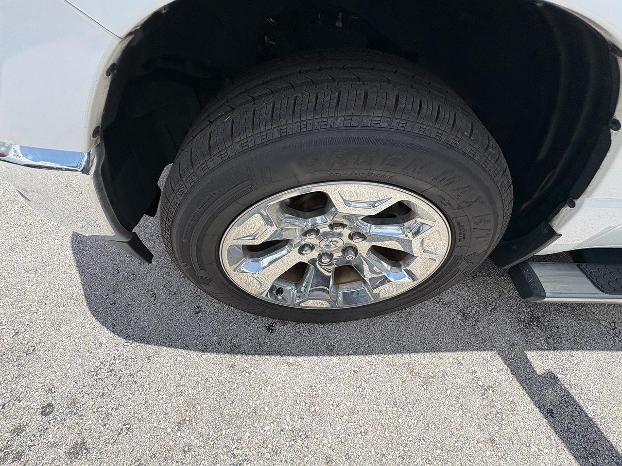RAM 1500 Big Horn Crew Cab SWB 4WD 2021