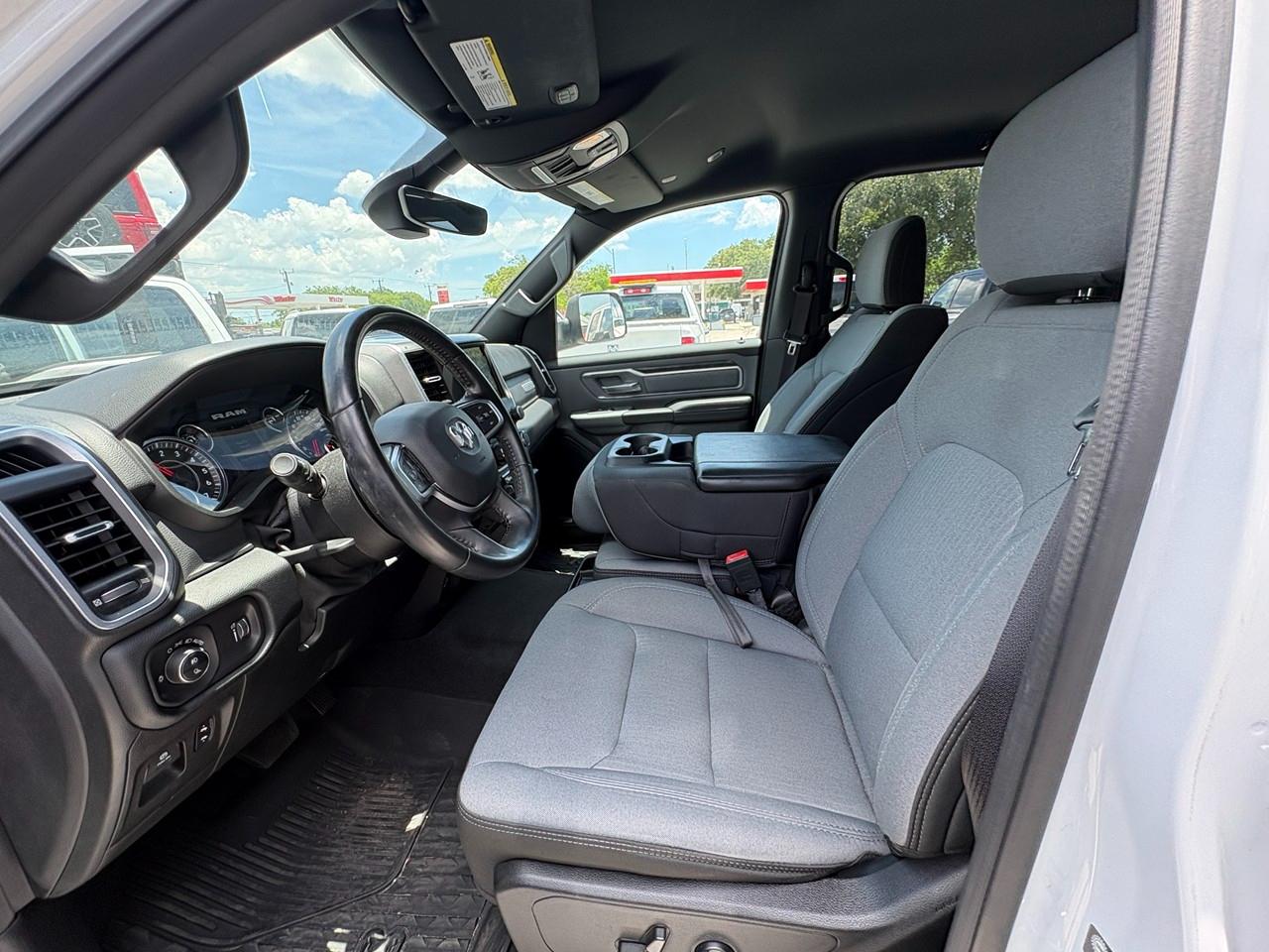 RAM 1500 Big Horn Crew Cab SWB 4WD 2021