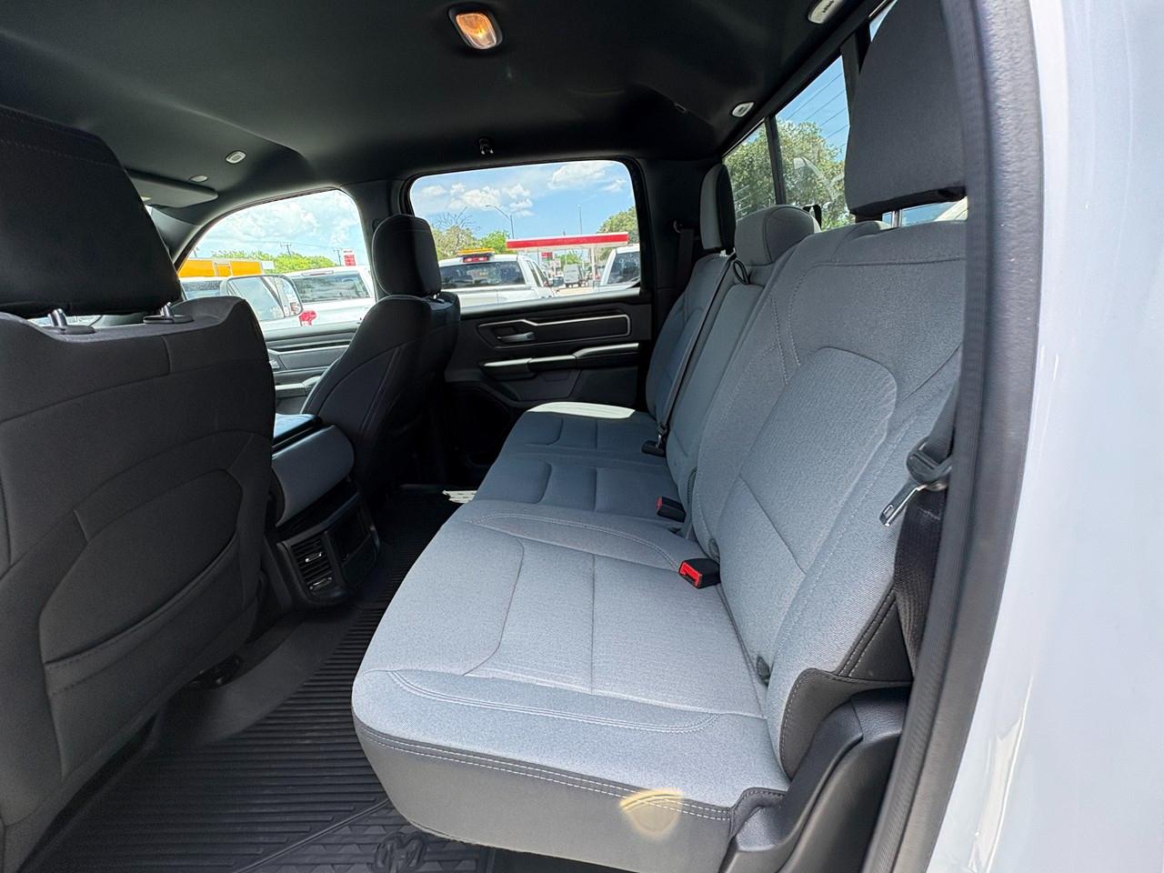 RAM 1500 Big Horn Crew Cab SWB 4WD 2021