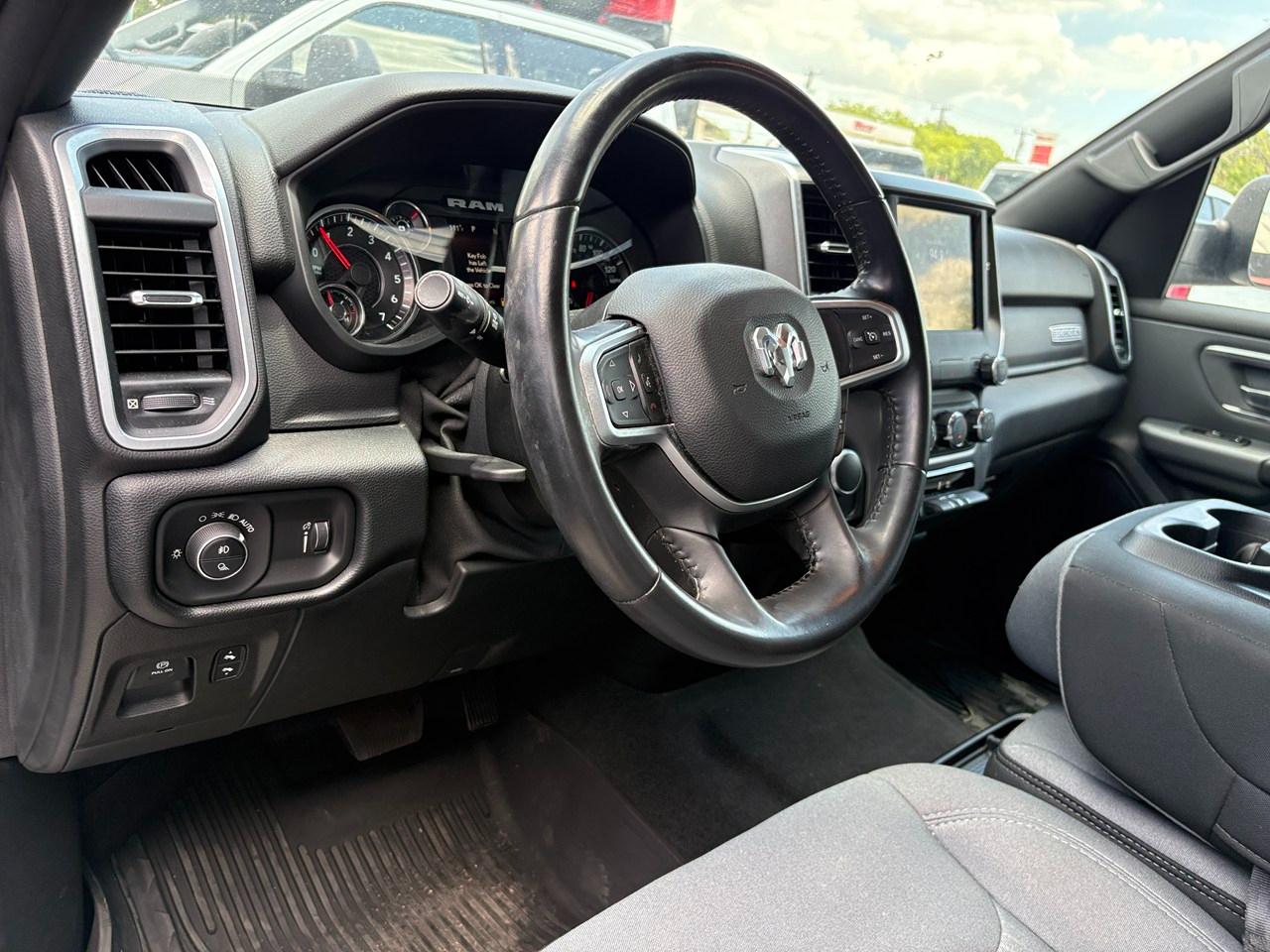 RAM 1500 Big Horn Crew Cab SWB 4WD 2021