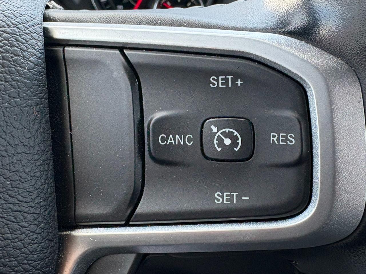 RAM 1500 Big Horn Crew Cab SWB 4WD 2021