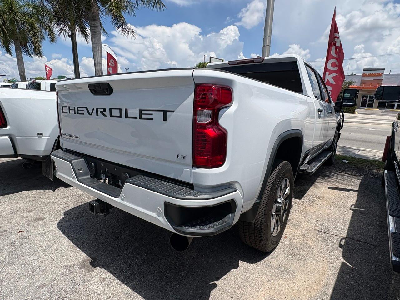 Chevrolet Silverado 2500HD LT Crew Cab Short Box 4WD 2021