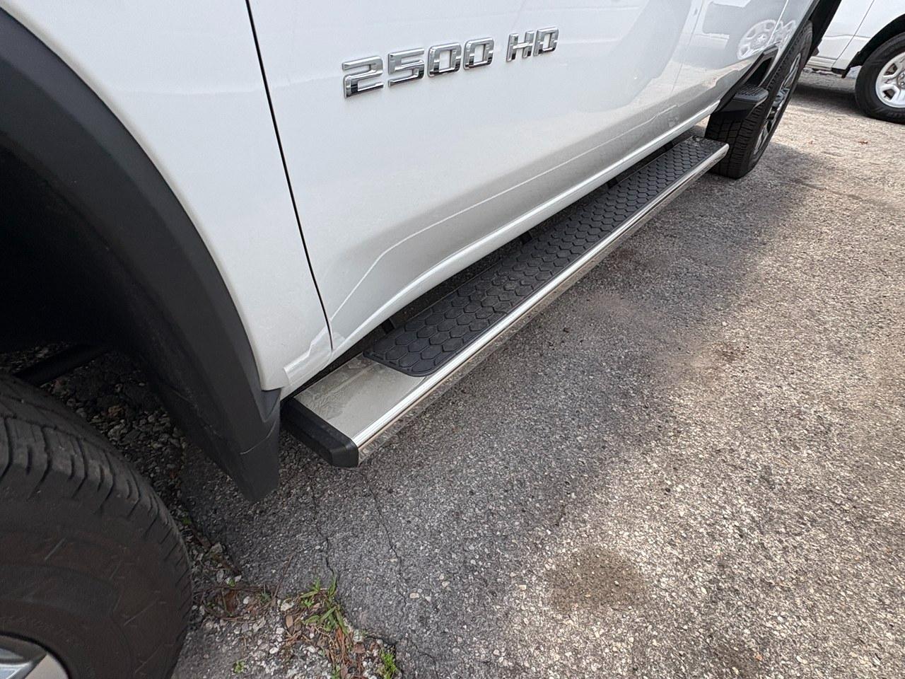 Chevrolet Silverado 2500HD LT Crew Cab Short Box 4WD 2021