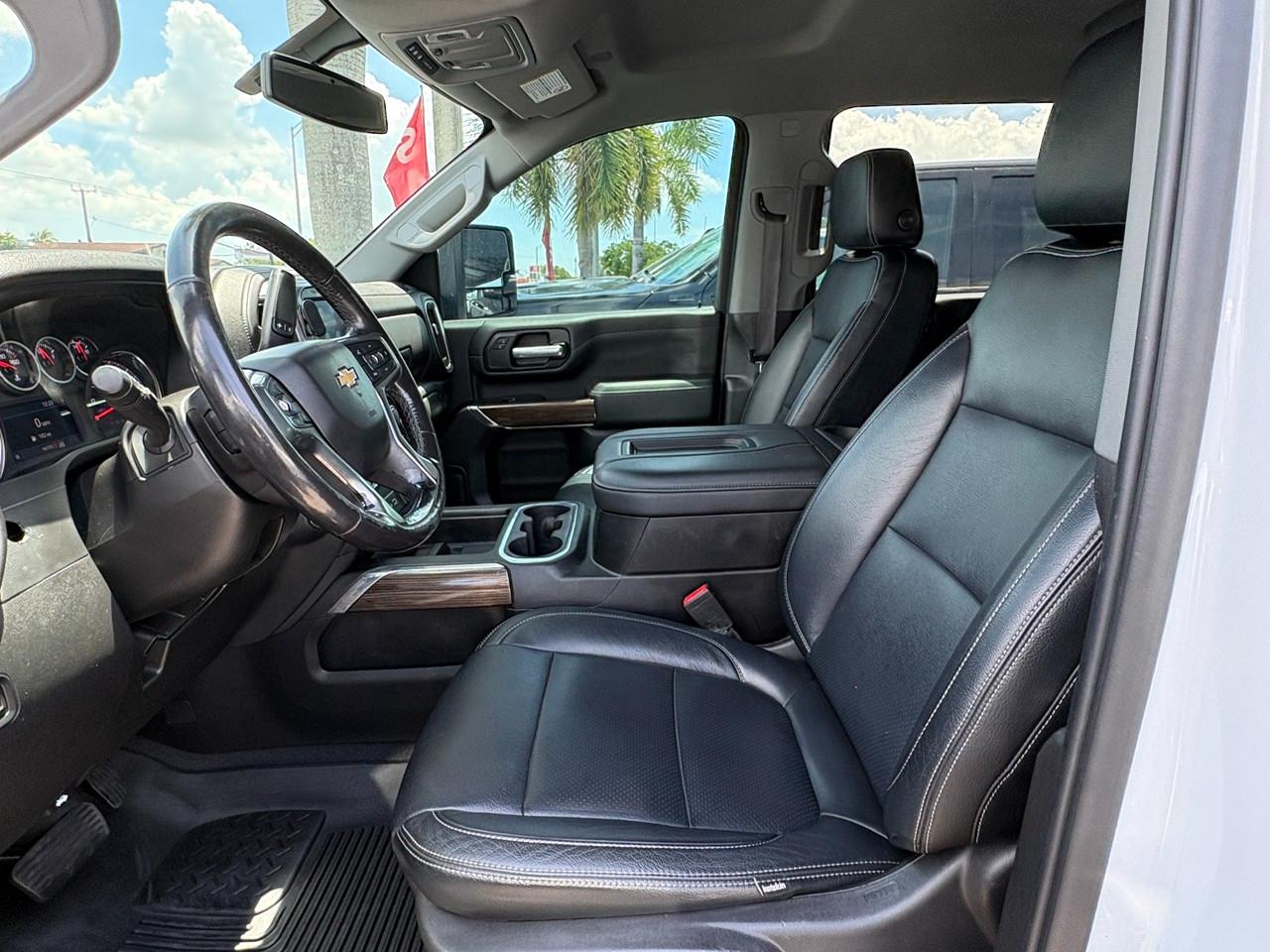 Chevrolet Silverado 2500HD LT Crew Cab Short Box 4WD 2021