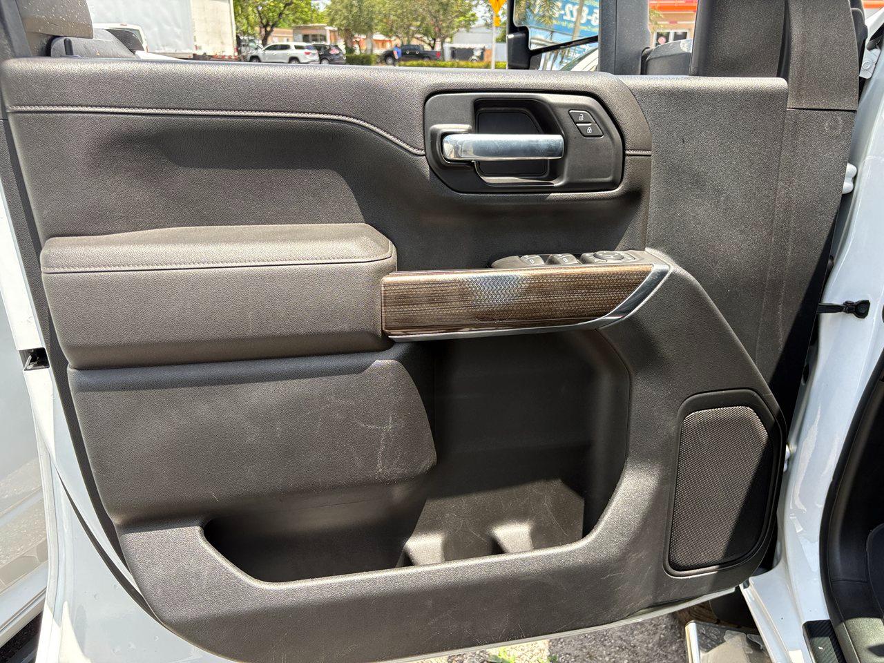 Chevrolet Silverado 2500HD LT Crew Cab Short Box 4WD 2021