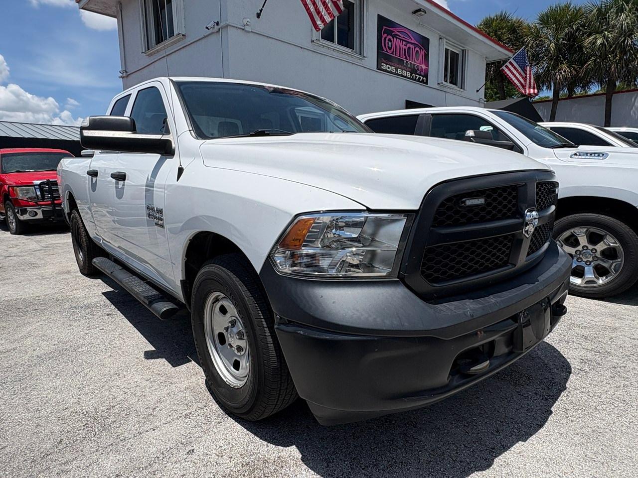 RAM 1500 Classic Tradesman Quad Cab 4WD 2022