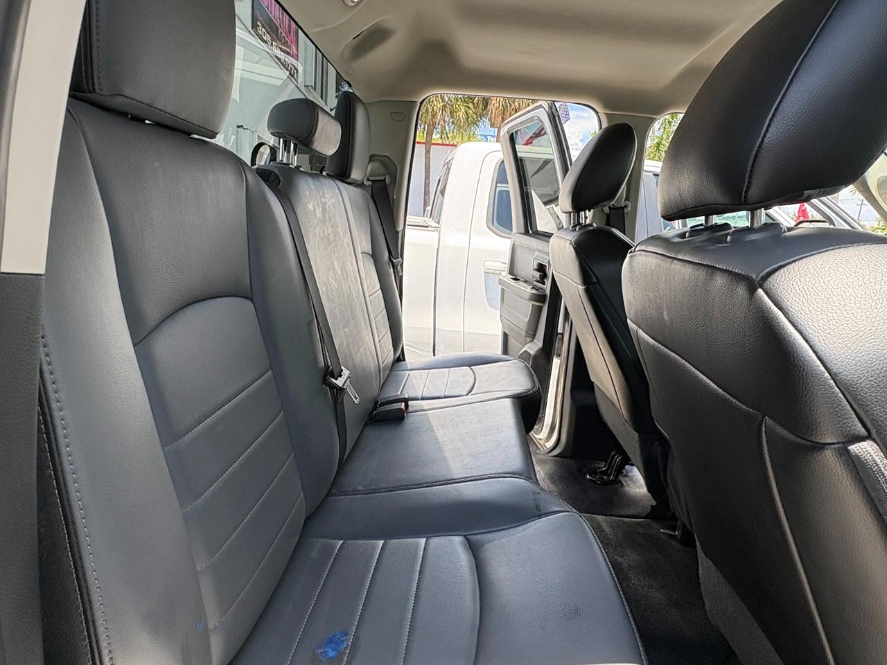 RAM 1500 Classic Tradesman Quad Cab 4WD 2022