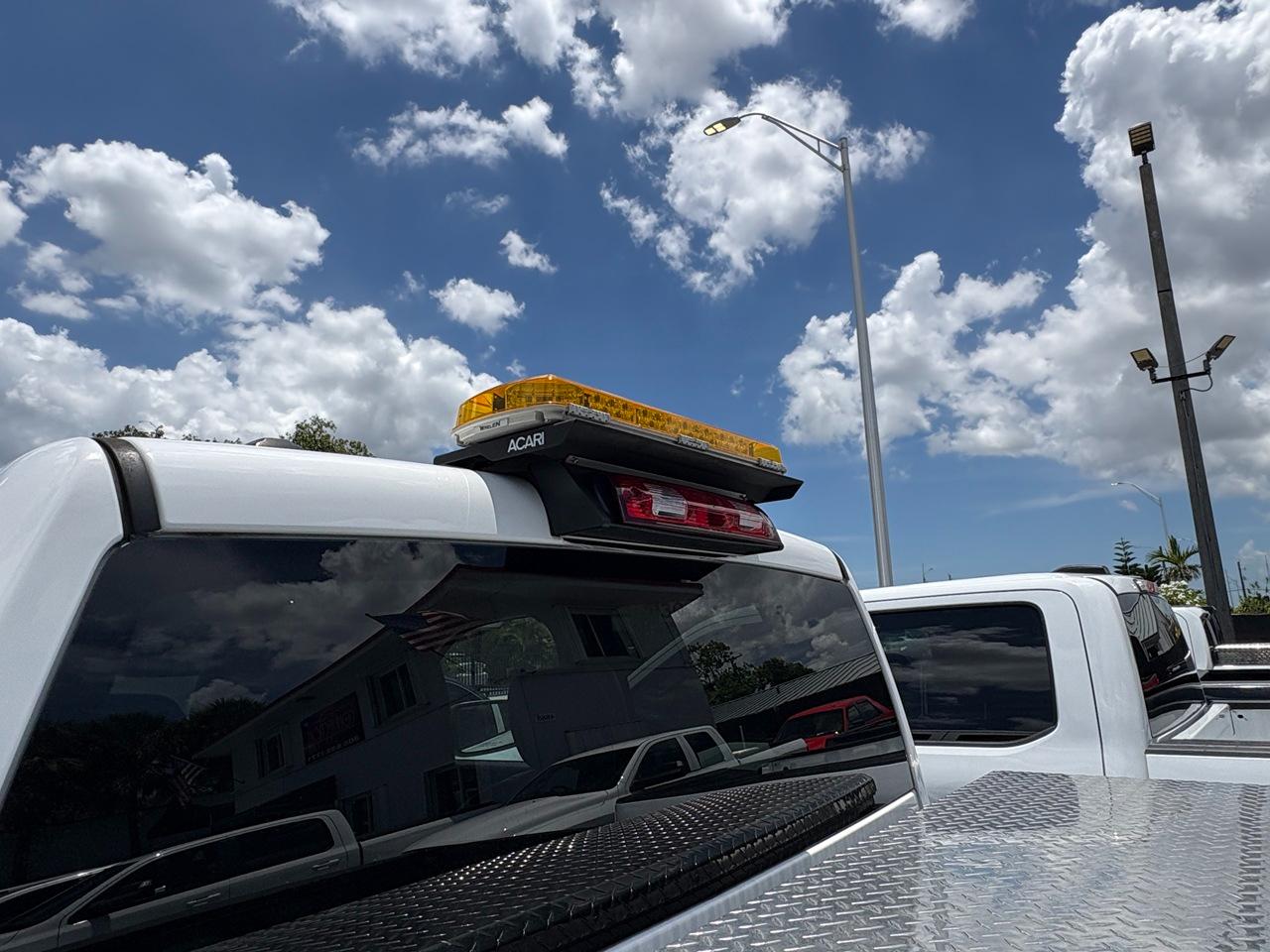RAM 1500 Classic Tradesman Quad Cab 4WD 2023