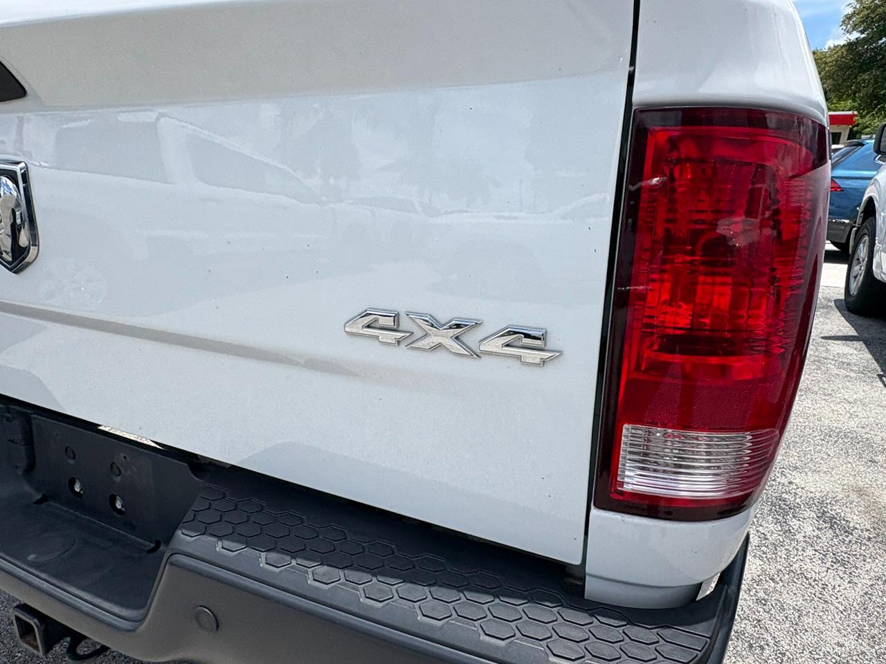 RAM 1500 Classic Tradesman Quad Cab 4WD 2023