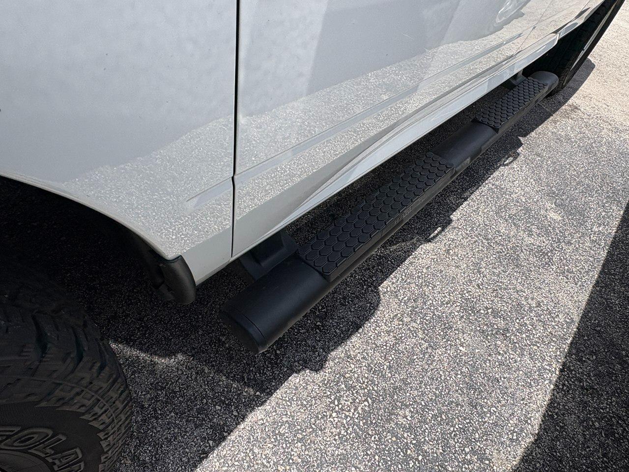 RAM 1500 Classic Tradesman Quad Cab 4WD 2023