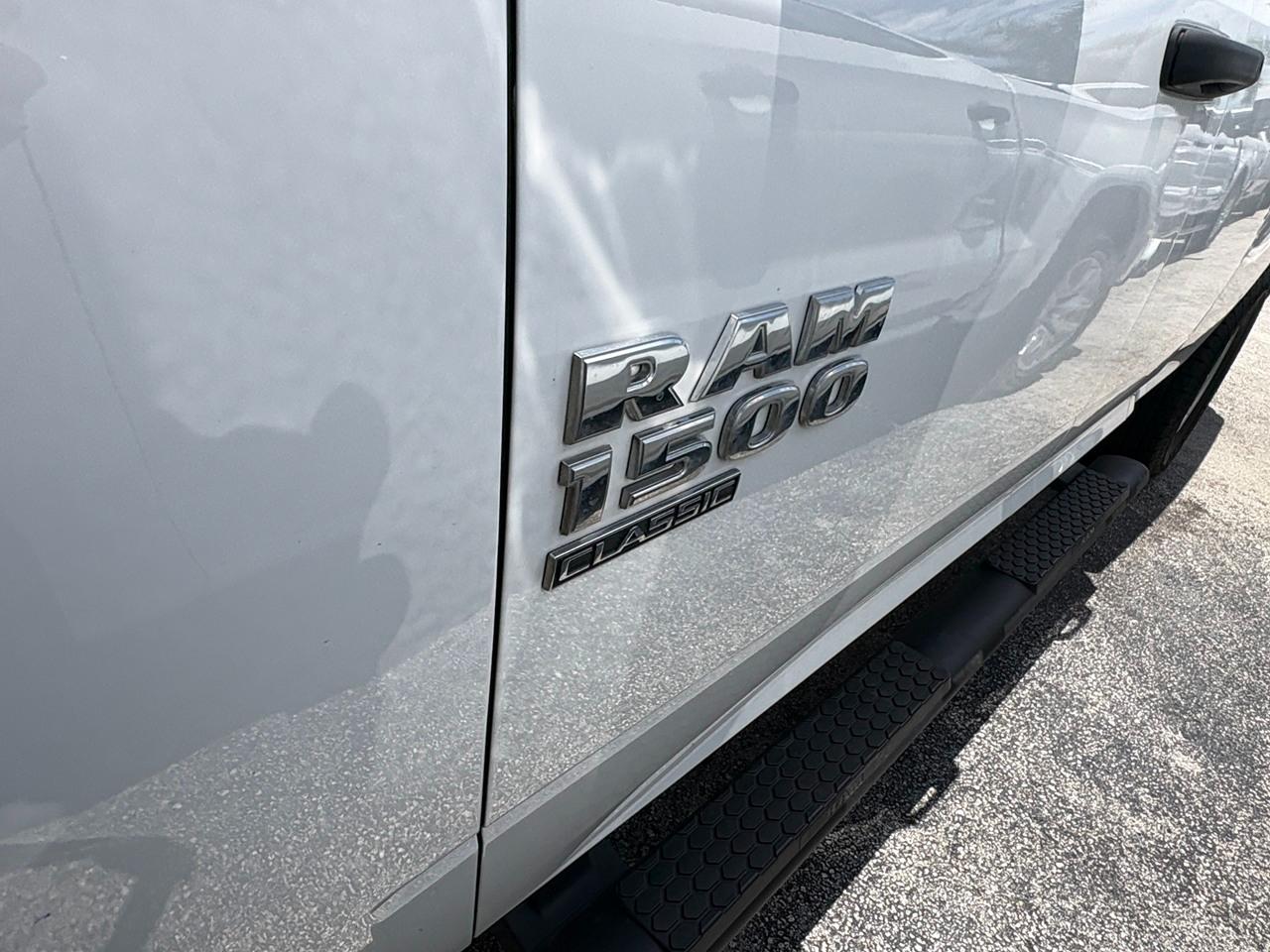 RAM 1500 Classic Tradesman Quad Cab 4WD 2023