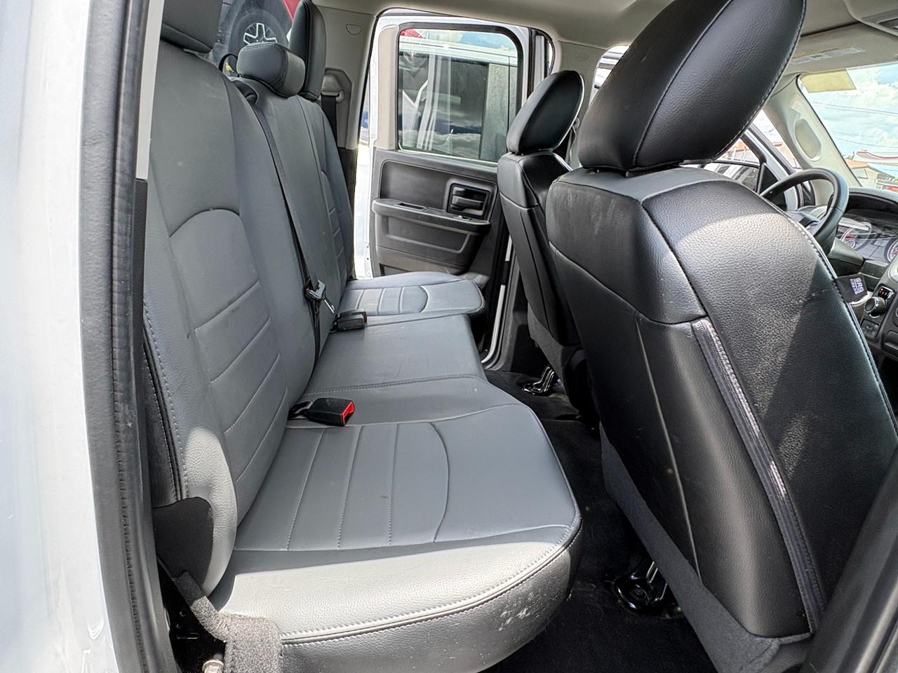 RAM 1500 Classic Tradesman Quad Cab 4WD 2023