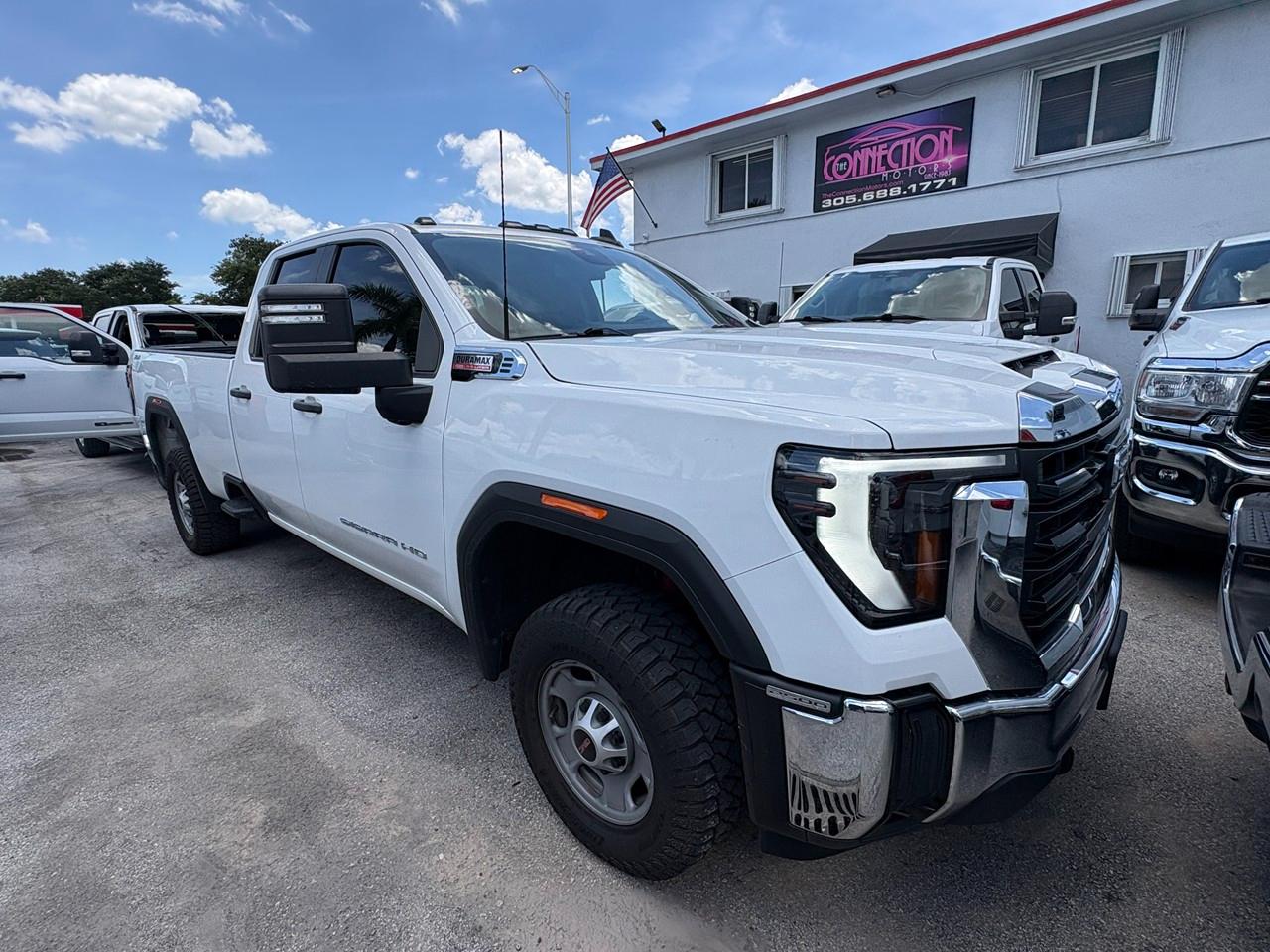 GMC Sierra 2500HD Pro Double Cab 4WD SB 2024