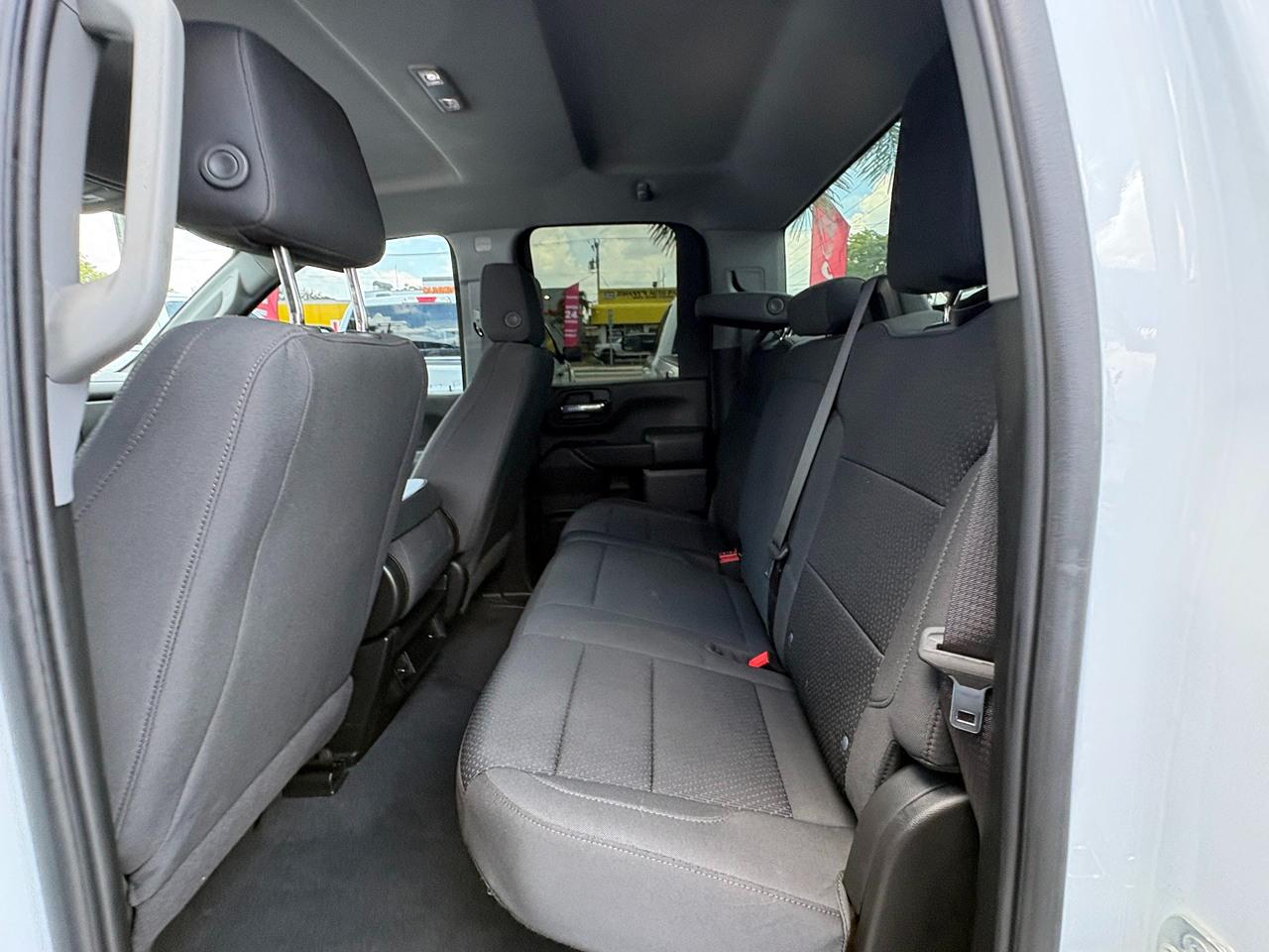 GMC Sierra 2500HD Pro Double Cab 4WD SB 2024