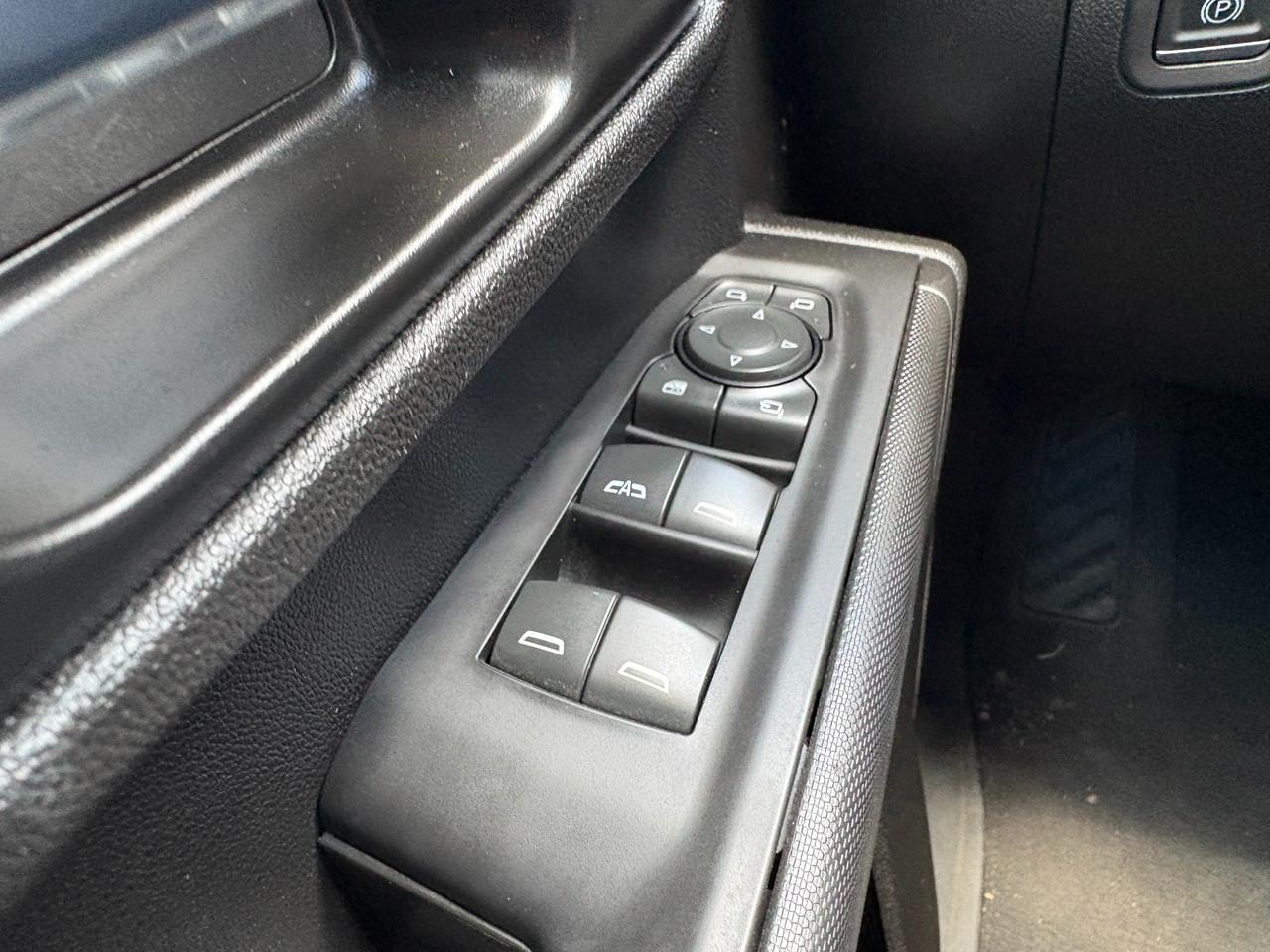 GMC Sierra 2500HD Pro Double Cab 4WD SB 2024