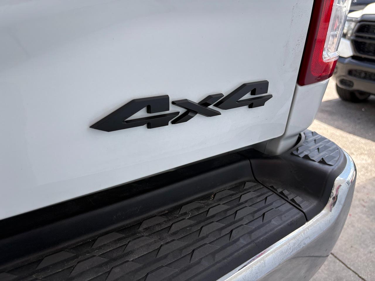 RAM 3500 Tradesman Crew Cab 4WD DRW 2024