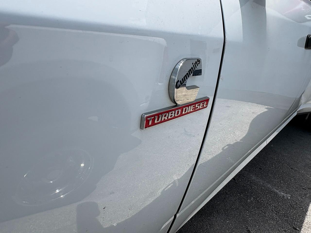 RAM 3500 Tradesman Crew Cab 4WD DRW 2024