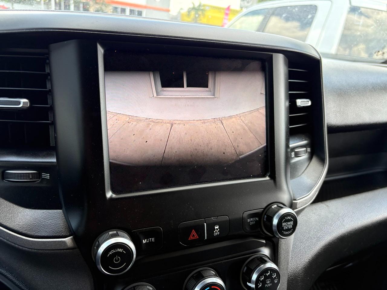 RAM 3500 Tradesman Crew Cab 4WD DRW 2024