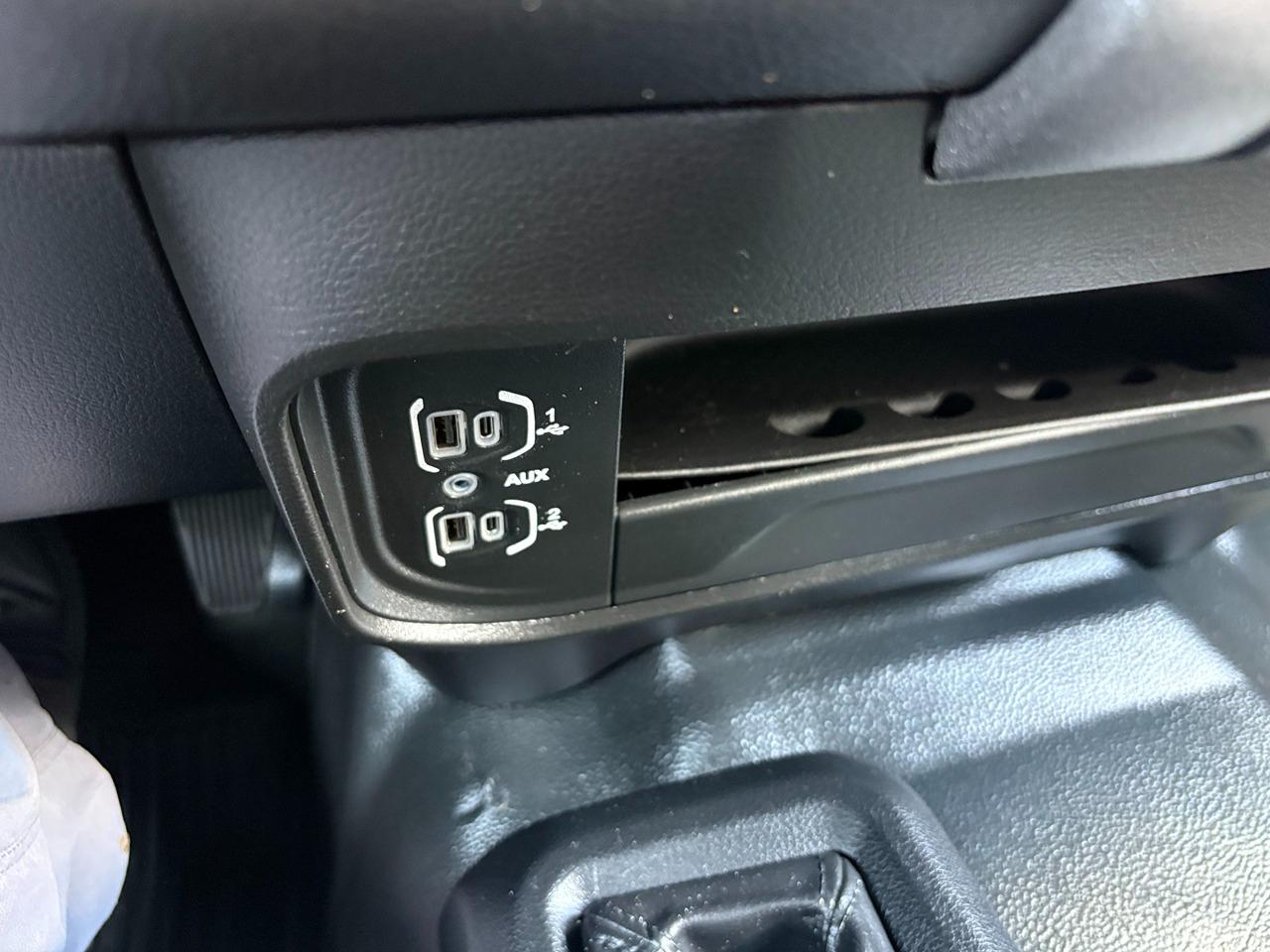 RAM 3500 Tradesman Crew Cab 4WD DRW 2024