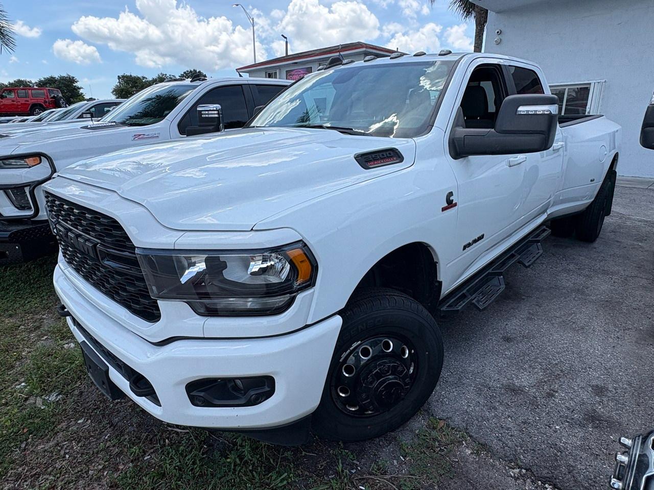 RAM 3500 Big Horn Crew Cab LWB 4WD DRW 2024