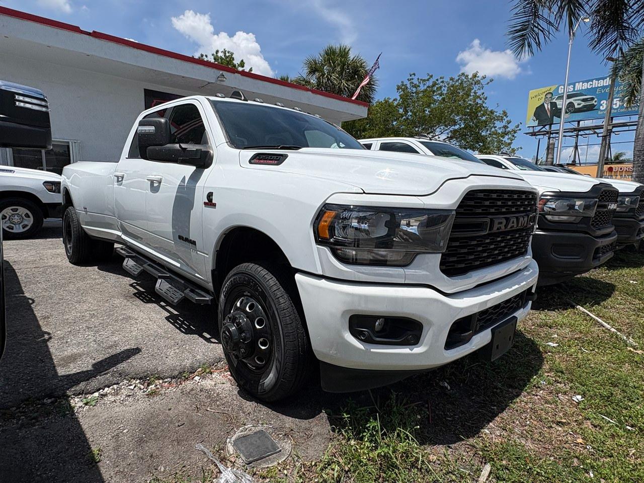 RAM 3500 Big Horn Crew Cab LWB 4WD DRW 2024