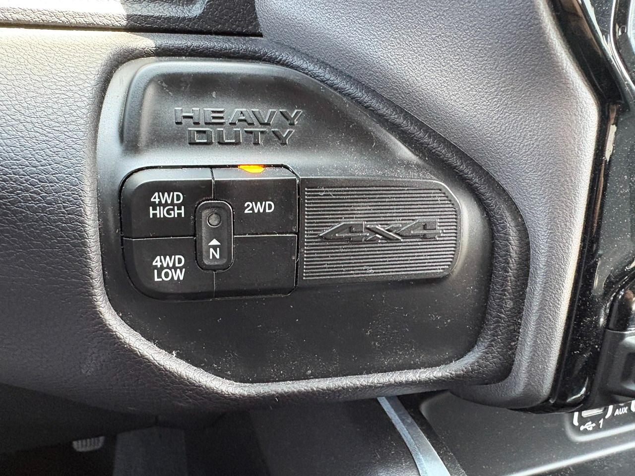 RAM 3500 Big Horn Crew Cab LWB 4WD DRW 2024