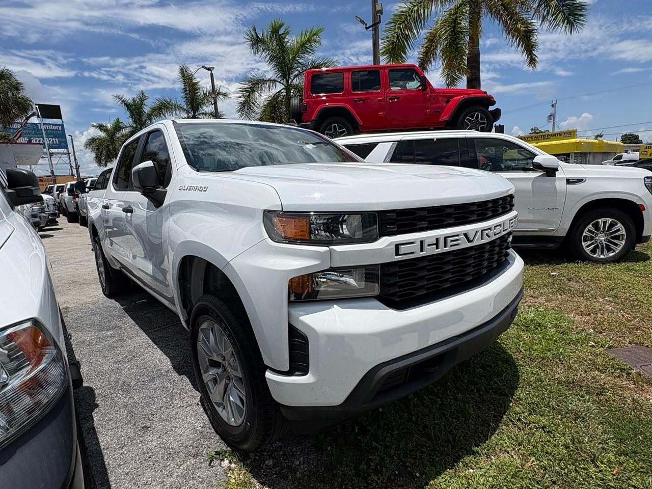 Chevrolet Silverado 1500 Custom Crew Cab Short Box 2WD 2021
