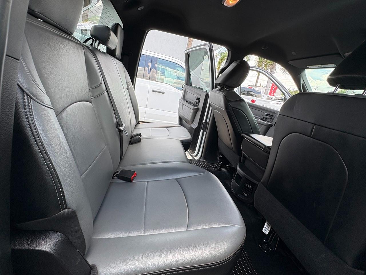 RAM 2500 Tradesman Crew Cab SWB 4WD 2024
