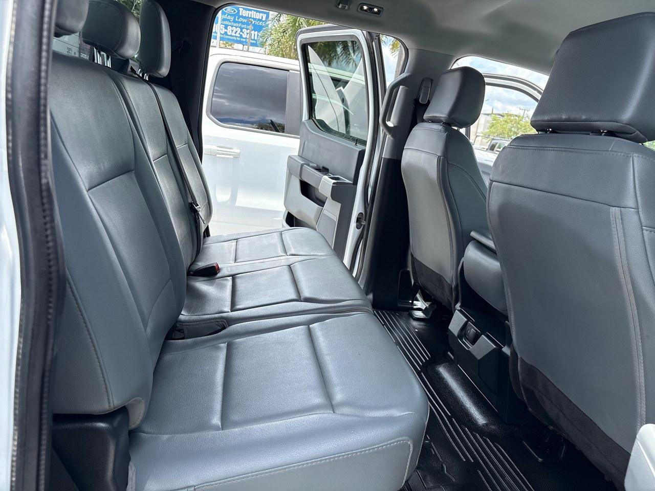 Ford F-250 SD XL Crew Cab 4WD 2023