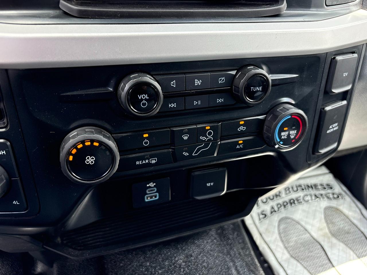 Ford F-250 SD XL Crew Cab 4WD 2023