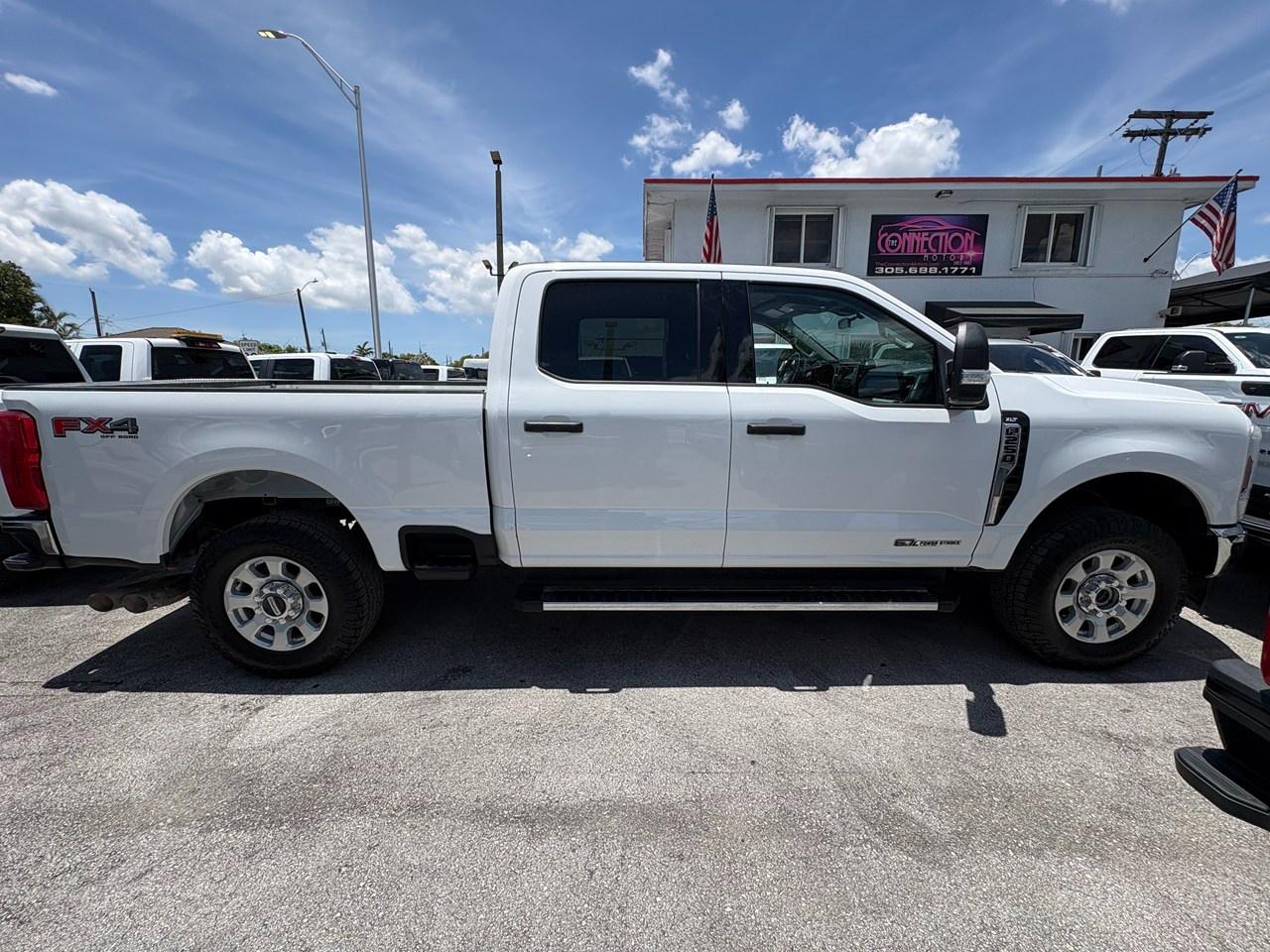 Ford F-250 SD XL Crew Cab 4WD 2024