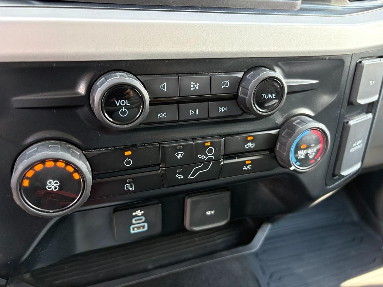 Ford F-250 SD XL Crew Cab 4WD 2024