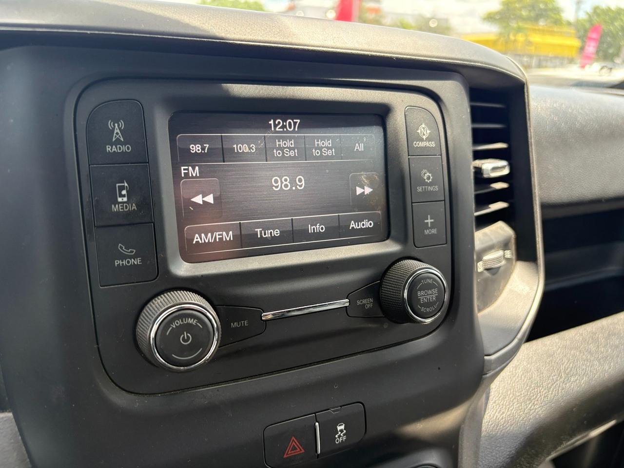 RAM 3500 Tradesman Crew Cab 4WD DRW 2024