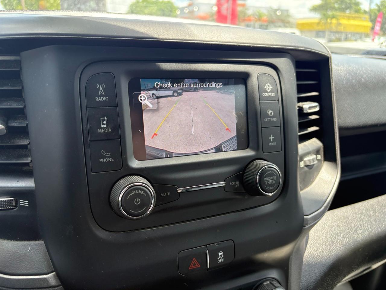 RAM 3500 Tradesman Crew Cab 4WD DRW 2024