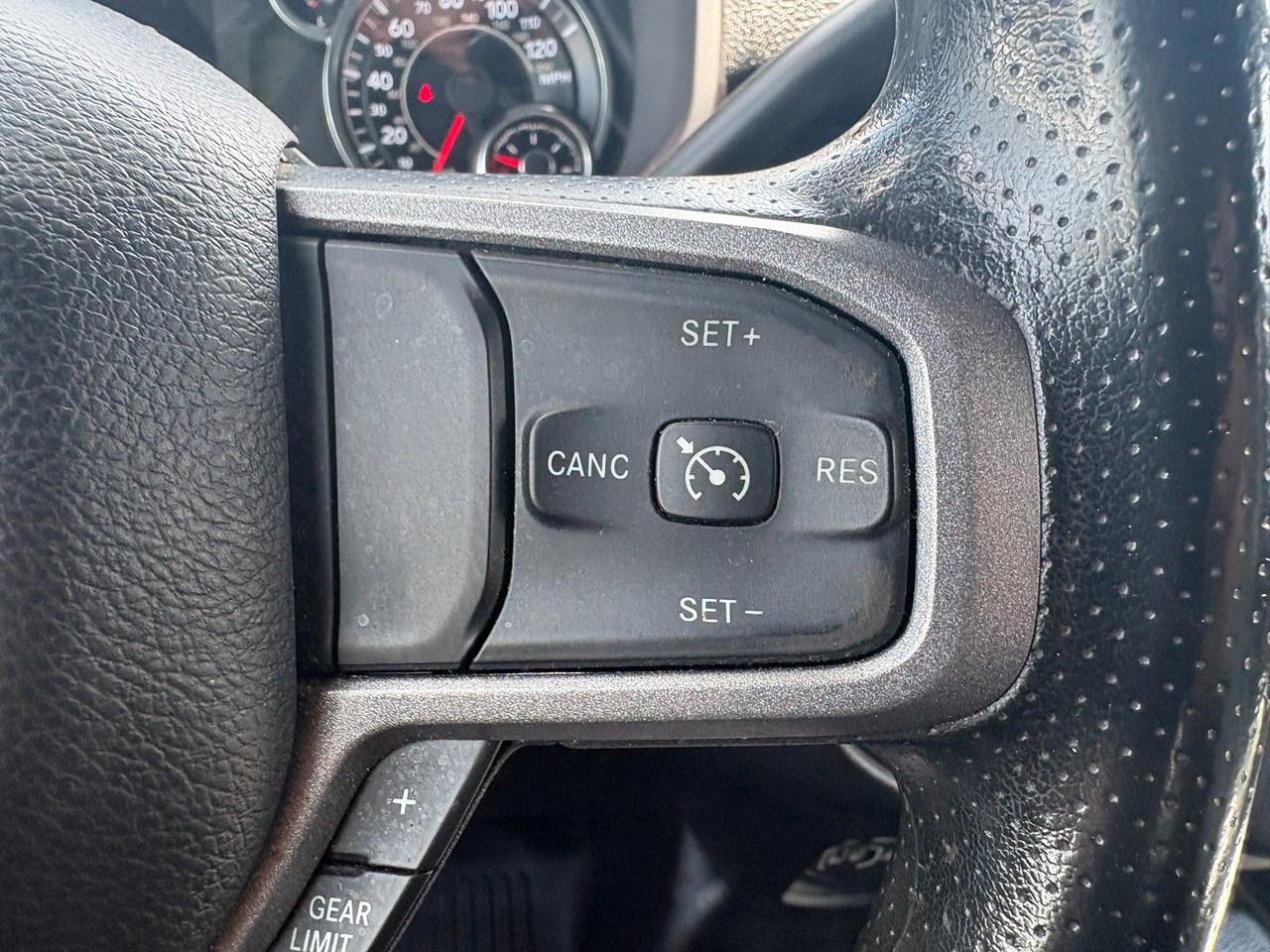 RAM 3500 Tradesman Crew Cab 4WD DRW 2024