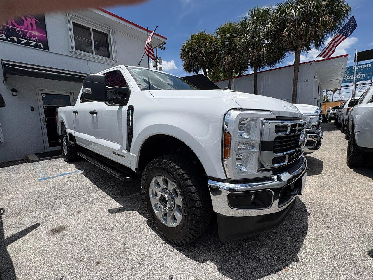 Ford F-250 SD XL Crew Cab 4WD 2024