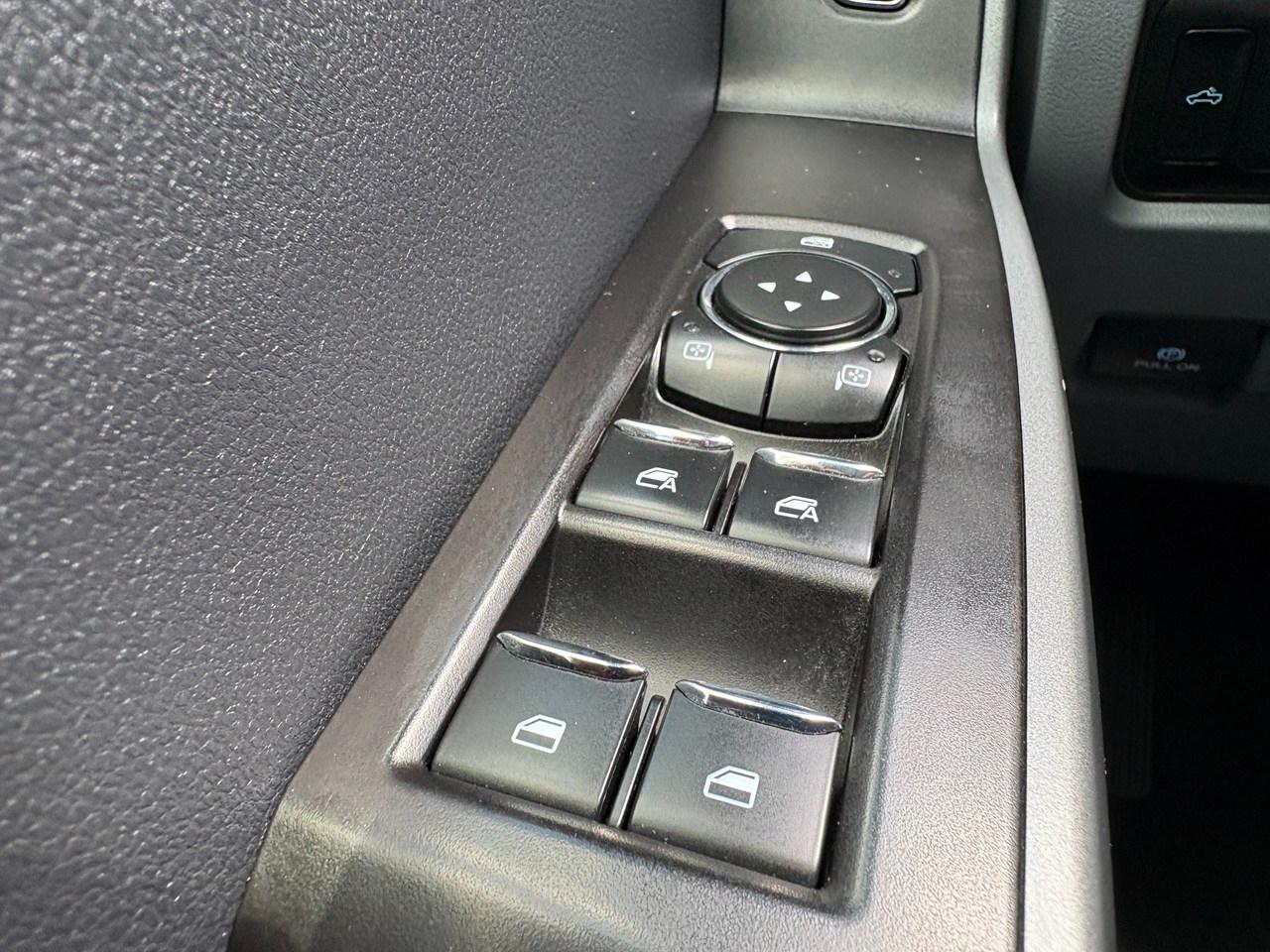 Ford F-250 SD XL Crew Cab 4WD 2024