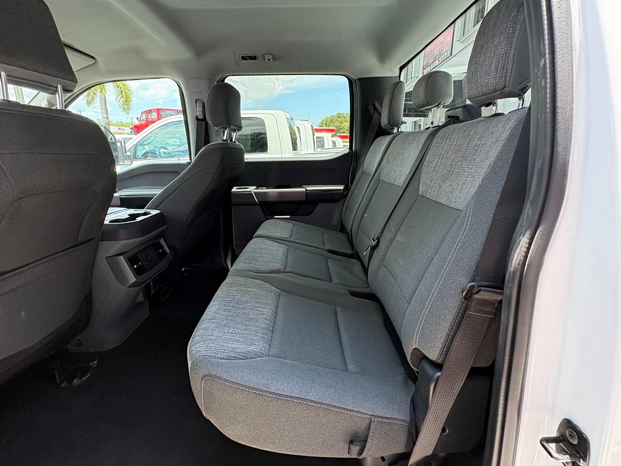 Ford F-250 SD XL Crew Cab 4WD 2024